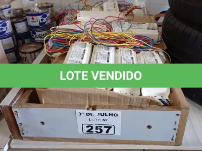 LOTE 257 - 01 LOTE COM VÁRIOS REATORES PARA LÂMPADAS FLUORESCENTES MARCAS E MODELOS DIVERSOS. (NO ESTADO, LEILÃO NÃO TEM GARANTIA E NEM DEVOLUÇÃO, SUJEITO A POSSÍVEIS AVARIAS VISÍVEIS/OCULTAS E/OU AUSÊNCIA DE COMPONENTES).