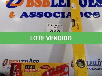 LOTE 048 - 01 NÍVEL A LASER E 01 NÍVEL DE MÃO. (NO ESTADO, LEILÃO NÃO TEM GARANTIA E NEM DEVOLUÇÃO, SUJEITO A POSSÍVEIS AVARIAS VISÍVEIS/OCULTAS E/OU AUSÊNCIA DE COMPONENTES).