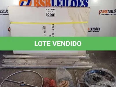 LOTE 090 - 01 REBATEDOR DE LUZ PARA FOTOGRAFIA. (NO ESTADO, LEILÃO NÃO TEM GARANTIA E NEM DEVOLUÇÃO, SUJEITO A POSSÍVEIS AVARIAS VISÍVEIS/OCULTAS E/OU AUSÊNCIA DE COMPONENTES).