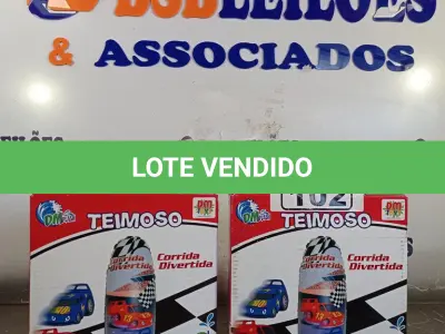 LOTE 102 - 02 BONECOS JOÃO TEIMOSO CORRIDA DIVERTIDA.  (NO ESTADO, LEILÃO NÃO TEM GARANTIA E NEM DEVOLUÇÃO, SUJEITO A POSSÍVEIS AVARIAS VISÍVEIS/OCULTAS E/OU AUSÊNCIA DE COMPONENTES).