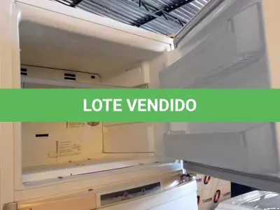 LOTE 159 - 01 GELADEIRA MARCA BRASTEMP 220V. (NO ESTADO, LEILÃO NÃO TEM GARANTIA E NEM DEVOLUÇÃO, SUJEITO A POSSÍVEIS AVARIAS VISÍVEIS/OCULTAS E/OU AUSÊNCIA DE COMPONENTES).