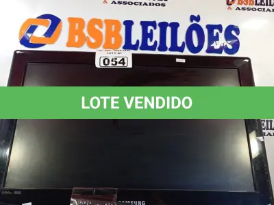 LOTE 054 - 01 TV SAMSUNG 26” POL COM CONTROLE. (NO ESTADO, LEILÃO NÃO TEM GARANTIA E NEM DEVOLUÇÃO, SUJEITO A POSSÍVEIS AVARIAS VISÍVEIS/OCULTAS E/OU AUSÊNCIA DE COMPONENTES).