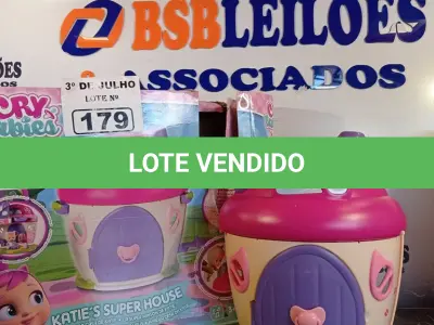 LOTE 179 - 01 BONECA KATIE’S SUPER HOUSE. (NO ESTADO, LEILÃO NÃO TEM GARANTIA E NEM DEVOLUÇÃO, SUJEITO A POSSÍVEIS AVARIAS VISÍVEIS/OCULTAS E/OU AUSÊNCIA DE COMPONENTES).