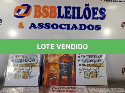 LOTE 079 - 06 QUADROS DECORATIVOS DIVERSOS. (NO ESTADO, LEILÃO NÃO TEM GARANTIA E NEM DEVOLUÇÃO, SUJEITO A POSSÍVEIS AVARIAS VISÍVEIS/OCULTAS E/OU AUSÊNCIA DE COMPONENTES).
