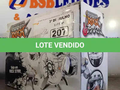 LOTE 207 - 01 BATERIA DE BRINQUEDO COM AVARIAS. (NO ESTADO, LEILÃO NÃO TEM GARANTIA E NEM DEVOLUÇÃO, SUJEITO A POSSÍVEIS AVARIAS VISÍVEIS/OCULTAS E/OU AUSÊNCIA DE COMPONENTES).