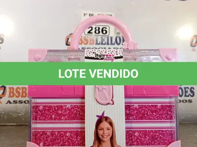 LOTE 286 - 01 MALETA DE MAQUIAGEM MY STYLE BEAUTY. (NO ESTADO, LEILÃO NÃO TEM GARANTIA E NEM DEVOLUÇÃO, SUJEITO A POSSÍVEIS AVARIAS VISÍVEIS/OCULTAS E/OU AUSÊNCIA DE COMPONENTES).