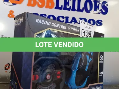 LOTE 135 - 01 CARRINHO DE CONTROLE REMOTO. (NO ESTADO, LEILÃO NÃO TEM GARANTIA E NEM DEVOLUÇÃO, SUJEITO A POSSÍVEIS AVARIAS VISÍVEIS/OCULTAS E/OU AUSÊNCIA DE COMPONENTES).