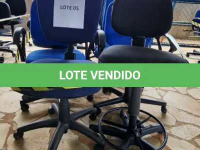 LOTE 133 - 10 CADEIRAS DIVERSAS CADEIRAS GIRATÓRIAS, CADEIRAS MODELO SECRETARIA EXECUTIVA, CADEIRAS GIRATÓRIAS COM BRAÇOS UNIDADE: A-004 - BRASÍLIA/DF - LOCAL DE RETIRADA: QUADRA 420 CONJUNTO 08 LOTE 01 SUB-CENTRO LESTE, COMPLEXO DE FURNAS - BRASÍLIA/DF - CEP: 72.320-426