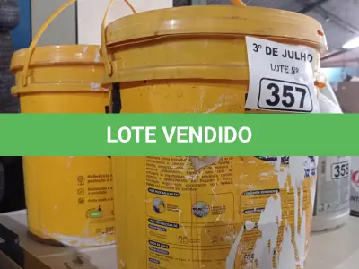 LOTE 357 - 01 BALDE DE VEDALIT, ADITIVO PLASTIFICANTE CONCENTRADO PARA CONCRETO E ARGAMASSAS E 01 BALDE DE VEDACIT, ADITIVO IMPERMEABILIZANTE PARA CONCRETO E ARGAMASSAS 18L. (NO ESTADO, LEILÃO NÃO TEM GARANTIA E NEM DEVOLUÇÃO, SUJEITO A POSSÍVEIS AVARIAS VISÍVEIS/OCULTAS E/OU AUSÊNCIA DE COMPONENTES).
