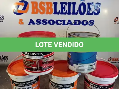 LOTE 393 - 02 BALDES DE DESMOLDANTE PARA FORMAS, 02 BALDES DE DRYKOVEDA E 01 GALÃO DE TINTA ACRÍLICA TODOS 3,6L. (NO ESTADO, LEILÃO NÃO TEM GARANTIA E NEM DEVOLUÇÃO, SUJEITO A POSSÍVEIS AVARIAS VISÍVEIS/OCULTAS E/OU AUSÊNCIA DE COMPONENTES).