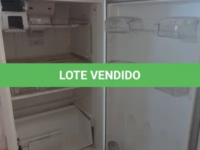 LOTE 471 - 01 GELADEIRA MARCA BRASTEMP 220V. (NO ESTADO, LEILÃO NÃO TEM GARANTIA E NEM DEVOLUÇÃO, SUJEITO A POSSÍVEIS AVARIAS VISÍVEIS/OCULTAS E/OU AUSÊNCIA DE COMPONENTES).