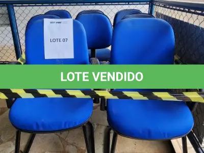 LOTE 135 - 08 CADEIRAS DIVERSAS CADEIRAS FIXAS, POLTRONAS GIRATÓRIAS, CADEIRAS COM BRAÇOS UNIDADE: A-004 - BRASÍLIA/DF - LOCAL DE RETIRADA: QUADRA 420 CONJUNTO 08 LOTE 01 SUB-CENTRO LESTE, COMPLEXO DE FURNAS - BRASÍLIA/DF - CEP: 72.320-426