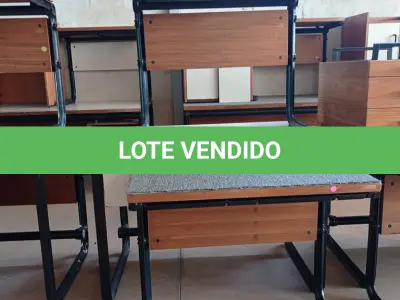 LOTE 451 - 03 MESAS COM ESTRUTURA EM FERRO FUNDIDO E TAMPO DE MADEIRA. (NO ESTADO, LEILÃO NÃO TEM GARANTIA E NEM DEVOLUÇÃO, SUJEITO A POSSÍVEIS AVARIAS VISÍVEIS/OCULTAS E/OU AUSÊNCIA DE COMPONENTES).