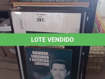 LOTE 391 - 01 LOTE COM VÁRIOS QUADROS DECORATIVOS DIVERSOS. (NO ESTADO, LEILÃO NÃO TEM GARANTIA E NEM DEVOLUÇÃO, SUJEITO A POSSÍVEIS AVARIAS VISÍVEIS/OCULTAS E/OU AUSÊNCIA DE COMPONENTES).