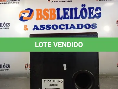 LOTE 382 - 01 SUBWOOFER BRAVOX. (NO ESTADO, LEILÃO NÃO TEM GARANTIA E NEM DEVOLUÇÃO, SUJEITO A POSSÍVEIS AVARIAS VISÍVEIS/OCULTAS E/OU AUSÊNCIA DE COMPONENTES).