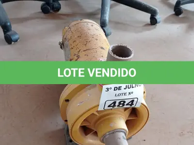 LOTE 484 - 01 BOMBA D’AGUA MARCA WEG 3CV. (NO ESTADO, LEILÃO NÃO TEM GARANTIA E NEM DEVOLUÇÃO, SUJEITO A POSSÍVEIS AVARIAS VISÍVEIS/OCULTAS E/OU AUSÊNCIA DE COMPONENTES).