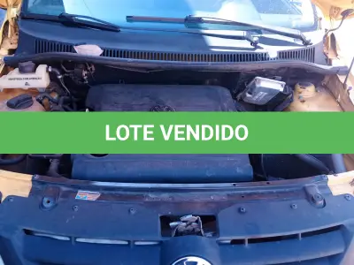 LOTE 486 - 01 VW/CROSSFOX; ANO:2006/2006; ALCOOL/GASOLINA NA COR AMARELA. (NO ESTADO)