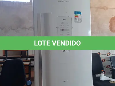 LOTE 471 - 01 GELADEIRA MARCA BRASTEMP 220V. (NO ESTADO, LEILÃO NÃO TEM GARANTIA E NEM DEVOLUÇÃO, SUJEITO A POSSÍVEIS AVARIAS VISÍVEIS/OCULTAS E/OU AUSÊNCIA DE COMPONENTES).