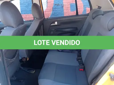 LOTE 486 - 01 VW/CROSSFOX; ANO:2006/2006; ALCOOL/GASOLINA NA COR AMARELA. (NO ESTADO)