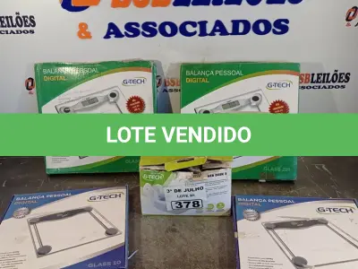 LOTE 378 - 04 BALANÇAS DE USO DOMÉSTICO E 01 NEBULIZADOR ULTRASSÓNICO. (NO ESTADO, LEILÃO NÃO TEM GARANTIA E NEM DEVOLUÇÃO, SUJEITO A POSSÍVEIS AVARIAS VISÍVEIS/OCULTAS E/OU AUSÊNCIA DE COMPONENTES).