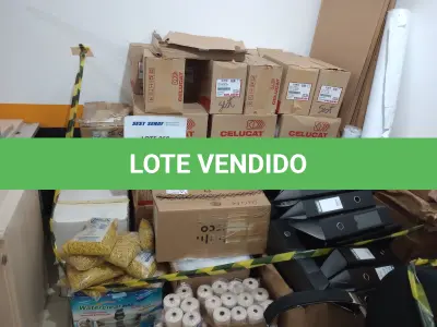 LOTE 778 - MATERIAL DE ESCRITÓRIO: 53 CAIXAS DE ENVELOPE PARDO + 12 PACOTES DE FOLHA A4 RECICLADO + 08 PACOTES DE ELÁSTICO AMARELO + 01 CAIXA COM PASTAS SUSPENSAS + 65 ROLOS DE BARBANTE + 01 CAIXA DE CANALETAS + 01 CAIXA DE ENVELOPE PLÁSTICO + 78 PASTAS CATÁLOGO PRETA + 35 06 PASTAS PRETAS + 04 ROLOS DE PAPEL PARA QUADRO + 02 QUADROS GRANDE MARROM. (UNIDADE: DEPARTAMENTO EXECUTIVO – DEX - LOCAL DE RETIRADA: SAUS - QUADRA 1, BLOCO J, ED. CLÉSIO ANDRADE - BRASÍLIA/DF - CEP: 70.070-944)