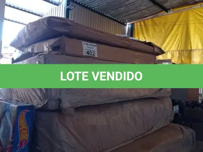 LOTE 402 - 01 LOTE COM VÁRIAS PEÇAS DE MOVEIS DESMONTADAS. (NO ESTADO, LEILÃO NÃO TEM GARANTIA E NEM DEVOLUÇÃO, SUJEITO A POSSÍVEIS AVARIAS VISÍVEIS/OCULTAS E/OU AUSÊNCIA DE COMPONENTES).