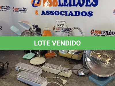LOTE 117 - 01 LOTE COM VÁRIAS LUMINÁRIAS MARCAS E MODELOS DIVERSOS. (NO ESTADO, LEILÃO NÃO TEM GARANTIA E NEM DEVOLUÇÃO, SUJEITO A POSSÍVEIS AVARIAS VISÍVEIS/OCULTAS E/OU AUSÊNCIA DE COMPONENTES).