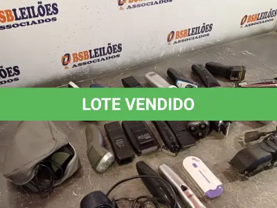 LOTE 133 - 01 LOTE COM VÁRIAS MÁQUINAS DE CORTAR CABELO MARCAS E MODELOS DIVERSOS. (NO ESTADO, LEILÃO NÃO TEM GARANTIA E NEM DEVOLUÇÃO, SUJEITO A POSSÍVEIS AVARIAS VISÍVEIS/OCULTAS E/OU AUSÊNCIA DE COMPONENTES).