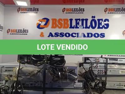 LOTE 181 - 10 APARELHOS DE DVD MARCAS E MODELOS DIVERSOS. (NO ESTADO, LEILÃO NÃO TEM GARANTIA E NEM DEVOLUÇÃO, SUJEITO A POSSÍVEIS AVARIAS VISÍVEIS/OCULTAS E/OU AUSÊNCIA DE COMPONENTES).