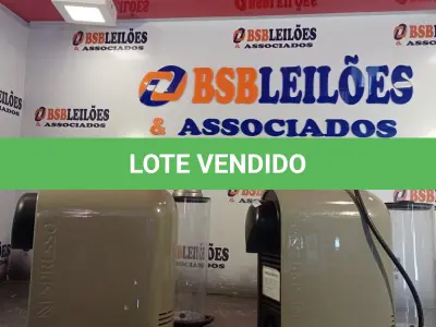 LOTE 113 - 02 CAFETEIRAS NESPRESSO COM AVARIAS. (NO ESTADO, LEILÃO NÃO TEM GARANTIA E NEM DEVOLUÇÃO, SUJEITO A POSSÍVEIS AVARIAS VISÍVEIS/OCULTAS E/OU AUSÊNCIA DE COMPONENTES).