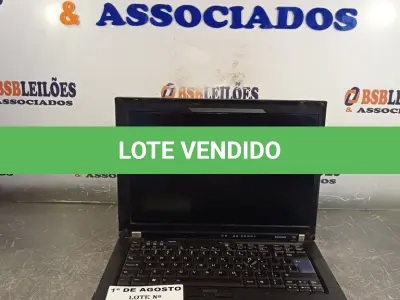 LOTE 021 - 01 NOTEBOOK MARCA LENOVO. (NO ESTADO, LEILÃO NÃO TEM GARANTIA E NEM DEVOLUÇÃO, SUJEITO A POSSÍVEIS AVARIAS VISÍVEIS/OCULTAS E/OU AUSÊNCIA DE COMPONENTES).