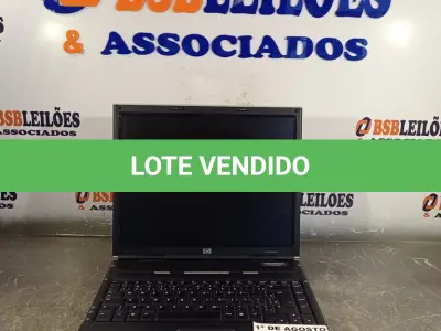 LOTE 018 - 01 NOTEBOOK MARCA HP MODELO PAVILION ZE 2000. (NO ESTADO, LEILÃO NÃO TEM GARANTIA E NEM DEVOLUÇÃO, SUJEITO A POSSÍVEIS AVARIAS VISÍVEIS/OCULTAS E/OU AUSÊNCIA DE COMPONENTES).