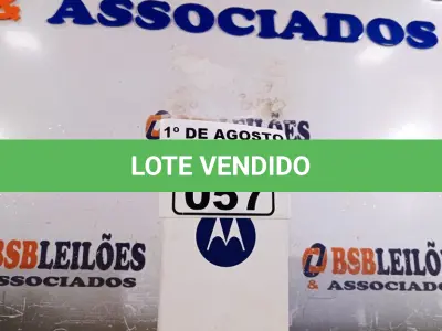 LOTE 057 - 01 APARELHO DE TELEFONE MOTO XT 1092 2ª GERAÇÃO BLACK. (NO ESTADO, LEILÃO NÃO TEM GARANTIA E NEM DEVOLUÇÃO, SUJEITO A POSSÍVEIS AVARIAS VISÍVEIS/OCULTAS E/OU AUSÊNCIA DE COMPONENTES).