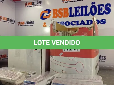 LOTE 121 - 01 LOTE COM VÁRIAS LUMINÁRIAS DE EMERGÊNCIA MARCAS E MODELOS DIVERSOS. (NO ESTADO, LEILÃO NÃO TEM GARANTIA E NEM DEVOLUÇÃO, SUJEITO A POSSÍVEIS AVARIAS VISÍVEIS/OCULTAS E/OU AUSÊNCIA DE COMPONENTES).