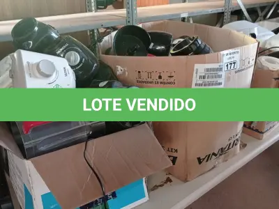 LOTE 177 - 01 LOTE COM GRANDE QUANTIDADE DE BASES E COPOS DE LIQUIDIFICADORES MARCAS E MODELOS DIVERSOS. (NO ESTADO, LEILÃO NÃO TEM GARANTIA E NEM DEVOLUÇÃO, SUJEITO A POSSÍVEIS AVARIAS VISÍVEIS/OCULTAS E/OU AUSÊNCIA DE COMPONENTES).