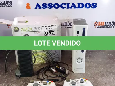 LOTE 087 - 01 XBOX 360. (NO ESTADO, LEILÃO NÃO TEM GARANTIA E NEM DEVOLUÇÃO, SUJEITO A POSSÍVEIS AVARIAS VISÍVEIS/OCULTAS E/OU AUSÊNCIA DE COMPONENTES).