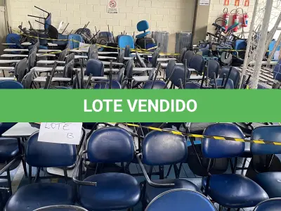LOTE 613 - 30 CADEIRAS UNIVERSITARIAS COM PRANCHETA . (UNIDADE: A-005 - PORTO ALEGRE/RS - LOCAL DE RETIRADA: AVENIDA JOSÉ ALOÍSIO FILHO, Nº 695 BAIRRO HUMAITÁ – PORTO ALEGRE/RS – CEP: 90.250-180)