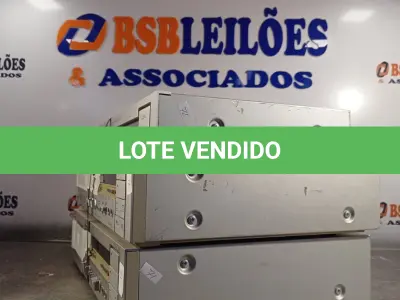 LOTE 188 - 01 AM/FM E 02 STÉREO CASSETE DECK MARCAS AKAI. (NO ESTADO, LEILÃO NÃO TEM GARANTIA E NEM DEVOLUÇÃO, SUJEITO A POSSÍVEIS AVARIAS VISÍVEIS/OCULTAS E/OU AUSÊNCIA DE COMPONENTES).