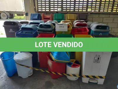 LOTE 271 - 05 LIXEIRAS RECICLÁVEIS + 07 LIXEIRAS DIVERSAS (UNIDADE: A-018 - RECIFE/PE - LOCAL DE RETIRADA: AVENIDA BEBERIBE, 3620 - BEBERIBE - RECIFE/PE - CEP: 52.130-547)