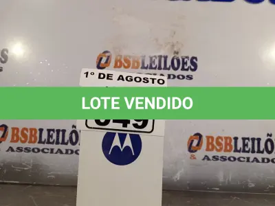 LOTE 049 - 01 APARELHO DE TELEFONE MOTO XT 1092 2ª GERAÇÃO BLACK. (NO ESTADO, LEILÃO NÃO TEM GARANTIA E NEM DEVOLUÇÃO, SUJEITO A POSSÍVEIS AVARIAS VISÍVEIS/OCULTAS E/OU AUSÊNCIA DE COMPONENTES).