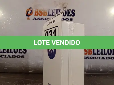 LOTE 031 - 01 APARELHO DE TELEFONE MOTO XT 1092 2ª GERAÇÃO BLACK. (NO ESTADO, LEILÃO NÃO TEM GARANTIA E NEM DEVOLUÇÃO, SUJEITO A POSSÍVEIS AVARIAS VISÍVEIS/OCULTAS E/OU AUSÊNCIA DE COMPONENTES).