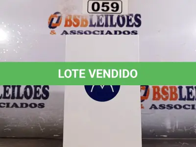 LOTE 059 - 01 APARELHO DE TELEFONE MOTO XT 1092 2ª GERAÇÃO BLACK. (NO ESTADO, LEILÃO NÃO TEM GARANTIA E NEM DEVOLUÇÃO, SUJEITO A POSSÍVEIS AVARIAS VISÍVEIS/OCULTAS E/OU AUSÊNCIA DE COMPONENTES).