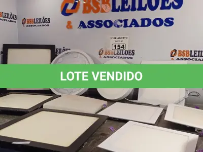 LOTE 154 - 01 LOTE COM VÁRIAS LUMINÁRIAS MARCAS E MODELOS DIVERSOS. (NO ESTADO, LEILÃO NÃO TEM GARANTIA E NEM DEVOLUÇÃO, SUJEITO A POSSÍVEIS AVARIAS VISÍVEIS/OCULTAS E/OU AUSÊNCIA DE COMPONENTES).