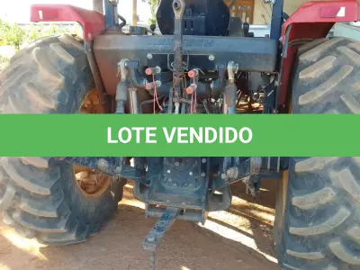 LOTE 001 - 01 TRATOR YANMAR 1185S TURBO 4X4 ANO 2016 COM CREEPER/REDUTOR DE VELOCIDADE ,MOTOR YANMAR 4 CILINDROS TURBO DE 85 CV DE POTENCIA,EQUIPADO COM PESOS DIANTEIROS E COMANDO HIDRÁULICO DUPLO DE 4 SAÍDAS , HORIMETRO ENCONTRA-SE COM : 2330 HORAS,PINTURA ORIGINAL TRATOR SEMI NOVO EM PERFEITO ESTADO DE MECÂNICA E PARTE ELÉTRICA TUDO FUNCIONANDO (NO ESTADO) (VISITAÇÃO AGENDAR 61-98153-0503 JÚNIOR)