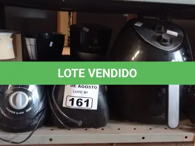 LOTE 161 - 01 AIR FRY, 04 CAFETEIRAS, 02 BASES DE LIQUIDIFICADOR, 01 BASE E 01 COPO DE MULTIPROCESSADOR MARCAS E MODELOS DIVERSOS. (NO ESTADO, LEILÃO NÃO TEM GARANTIA E NEM DEVOLUÇÃO, SUJEITO A POSSÍVEIS AVARIAS VISÍVEIS/OCULTAS E/OU AUSÊNCIA DE COMPONENTES).