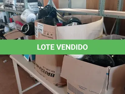 LOTE 177 - 01 LOTE COM GRANDE QUANTIDADE DE BASES E COPOS DE LIQUIDIFICADORES MARCAS E MODELOS DIVERSOS. (NO ESTADO, LEILÃO NÃO TEM GARANTIA E NEM DEVOLUÇÃO, SUJEITO A POSSÍVEIS AVARIAS VISÍVEIS/OCULTAS E/OU AUSÊNCIA DE COMPONENTES).