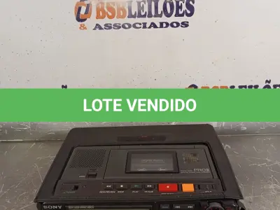 LOTE 036 - 01 APARELHO DIGITAL ÁUDIO TAPE-RECORDER MARCA SONY MODELO TCD-D10. (NO ESTADO, LEILÃO NÃO TEM GARANTIA E NEM DEVOLUÇÃO, SUJEITO A POSSÍVEIS AVARIAS VISÍVEIS/OCULTAS E/OU AUSÊNCIA DE COMPONENTES).