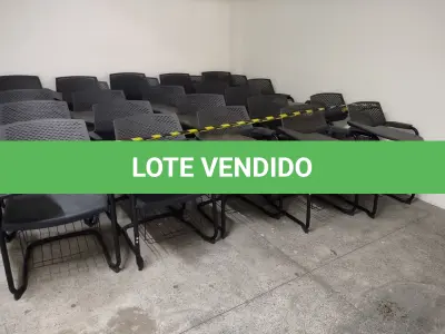 LOTE 248 - 30 CADEIRAS C/ PRANCHETAS (UNIDADE: A-018 - RECIFE/PE - LOCAL DE RETIRADA: AVENIDA BEBERIBE, 3620 - BEBERIBE - RECIFE/PE - CEP: 52.130-547)