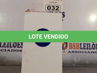 LOTE 032 - 01 APARELHO DE TELEFONE MOTO XT 1092 2ª GERAÇÃO BLACK. (NO ESTADO, LEILÃO NÃO TEM GARANTIA E NEM DEVOLUÇÃO, SUJEITO A POSSÍVEIS AVARIAS VISÍVEIS/OCULTAS E/OU AUSÊNCIA DE COMPONENTES).
