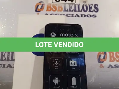 LOTE 044 - 01 APARELHO DE TELEFONE MOTO XT 1092 2ª GERAÇÃO BLACK. (NO ESTADO, LEILÃO NÃO TEM GARANTIA E NEM DEVOLUÇÃO, SUJEITO A POSSÍVEIS AVARIAS VISÍVEIS/OCULTAS E/OU AUSÊNCIA DE COMPONENTES).